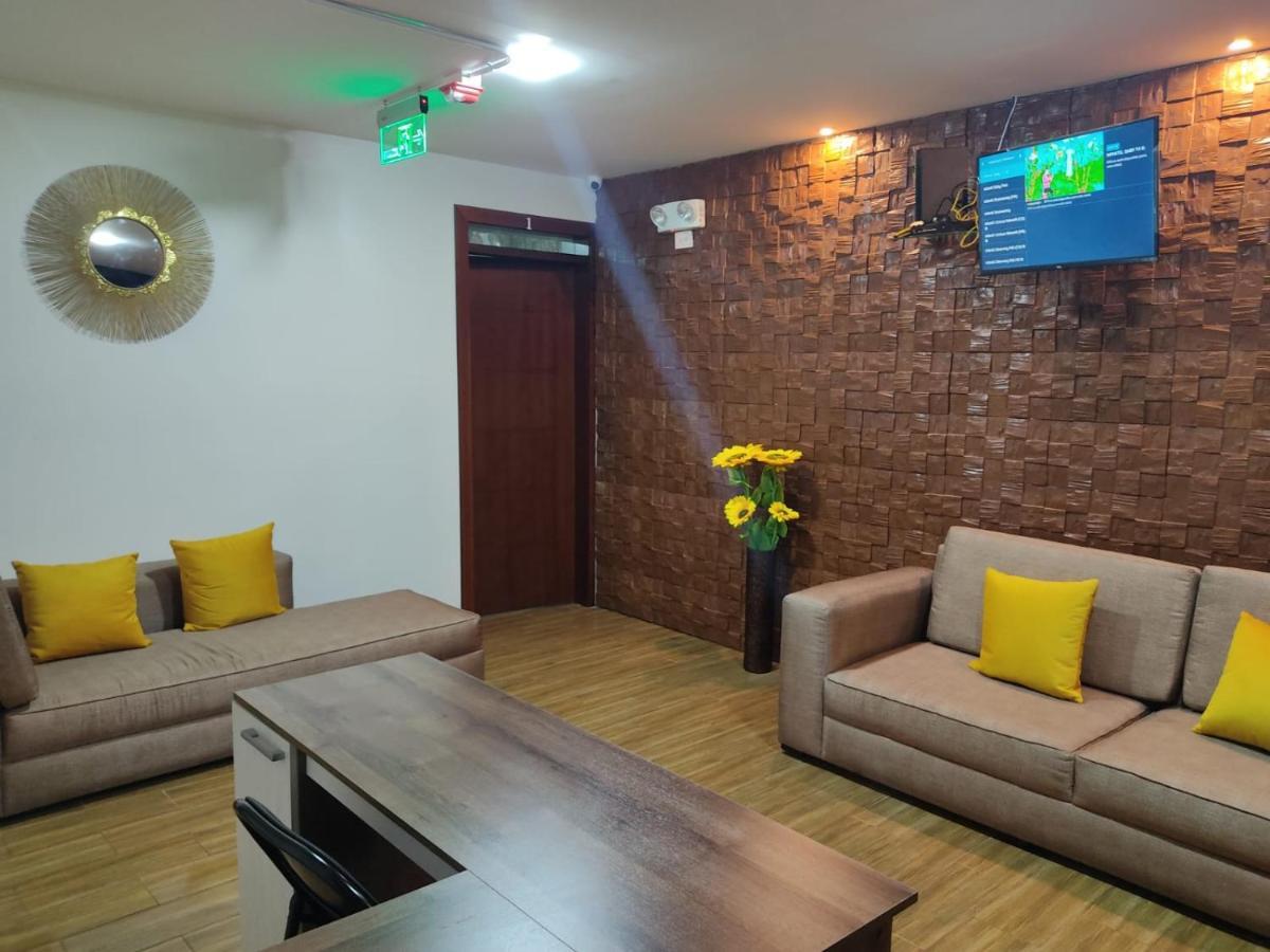 HOSPEDAJE EL GIRASOL QUITO (Ecuador) | BOOKED